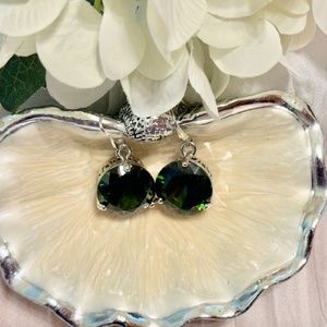 Emerald Green Round Stone Basket Set Earrings on Silver-tone Wire Dangle Earring